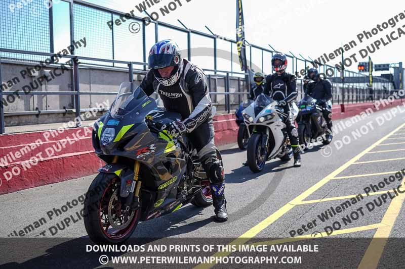 donington no limits trackday;donington park photographs;donington trackday photographs;no limits trackdays;peter wileman photography;trackday digital images;trackday photos